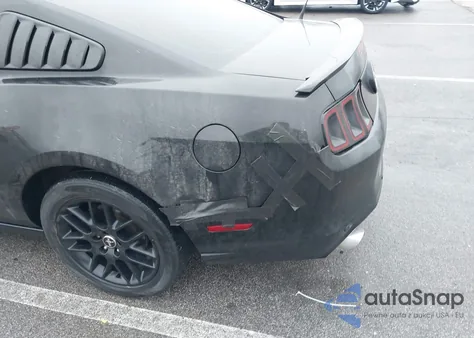 2014 Ford Mustang V6 z USA, uszkodzony, nr VIN 1ZVBP8AMXE5231175